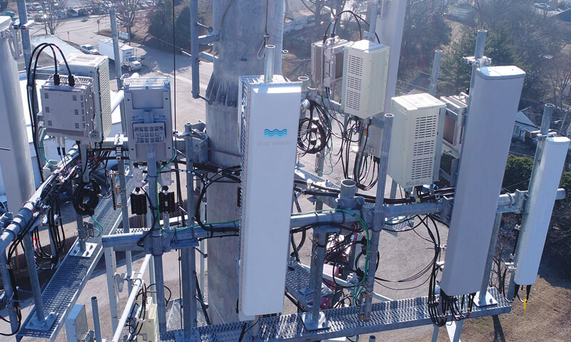 Beamcraft™ Series High Definition Active Antenna Systems™ use Samtec high-speed board-to-board connectors to route signals from the main digital board to the antenna modules. Photo courtesy of Blue Danube.